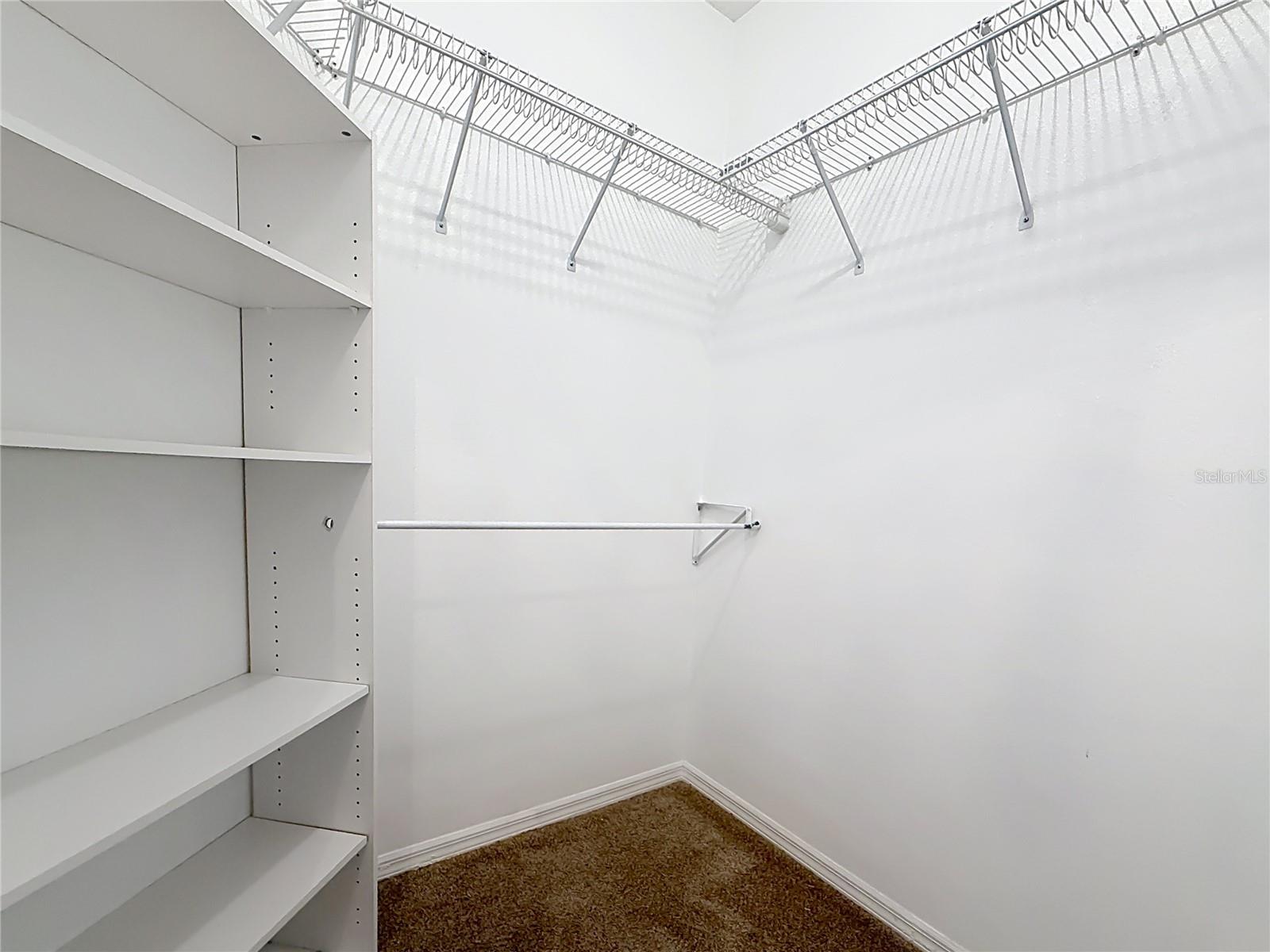 Image 26 of 47 For 507 Dowling Circle