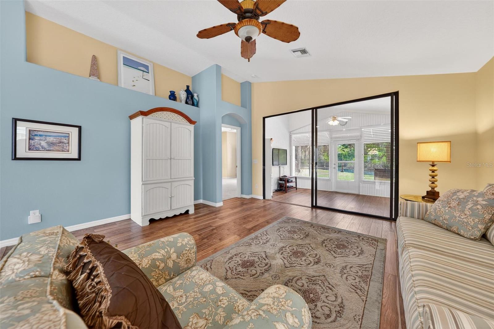 Image 16 of 60 For 1010 Vindale Road