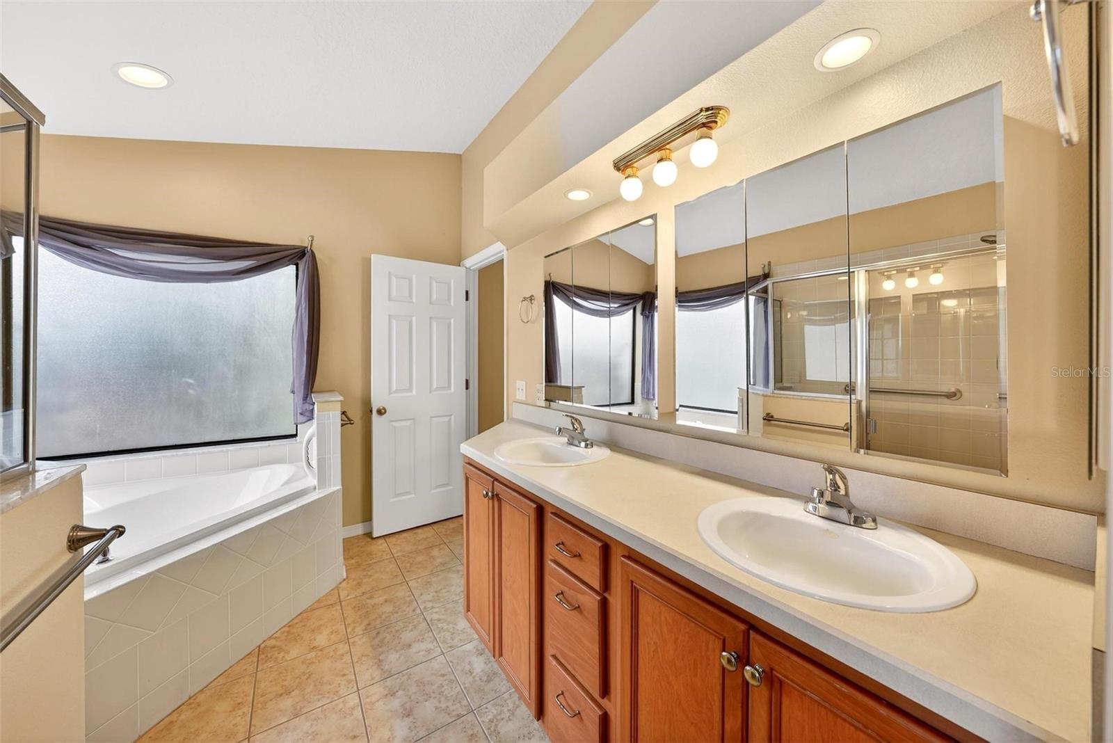 Image 24 of 60 For 1010 Vindale Road