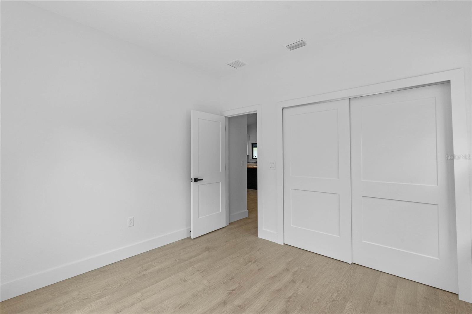 Image 23 of 46 For 16623 Oklahoma Street