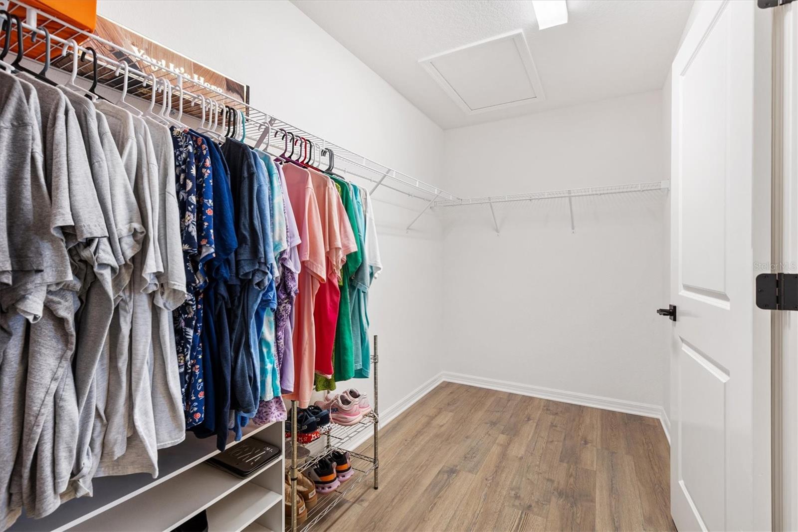 Image 17 of 36 For 7427 Munday Lane