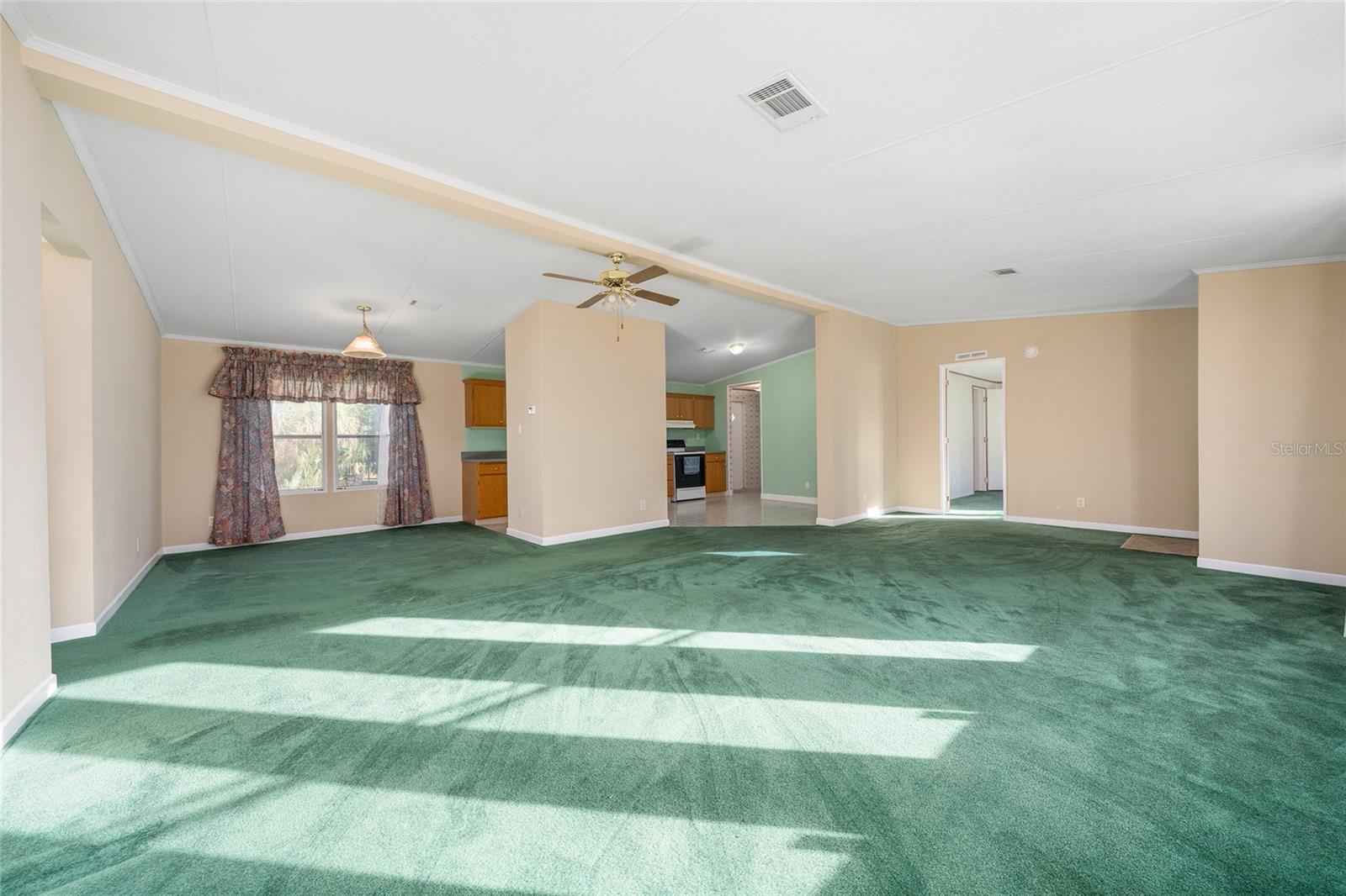 Image 11 of 39 For 38805 Emeralda Island Road