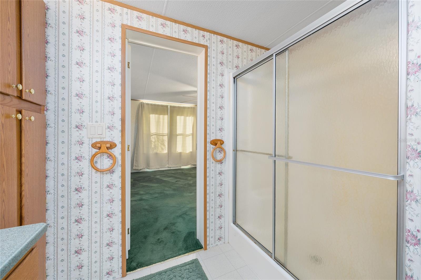 Image 23 of 39 For 38805 Emeralda Island Road