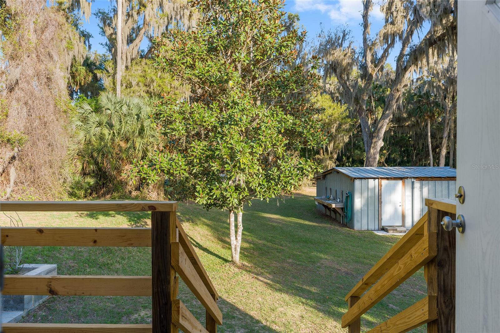 Image 33 of 39 For 38805 Emeralda Island Road