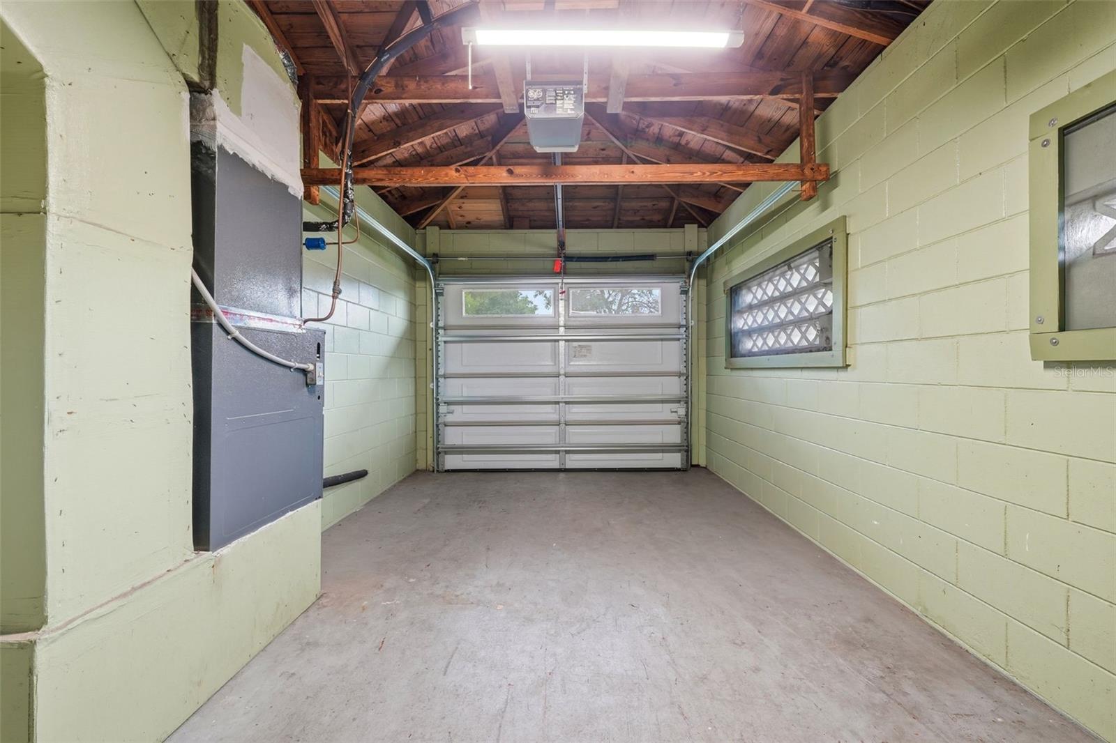 Image 26 of 72 For 1780 Morningside Drive