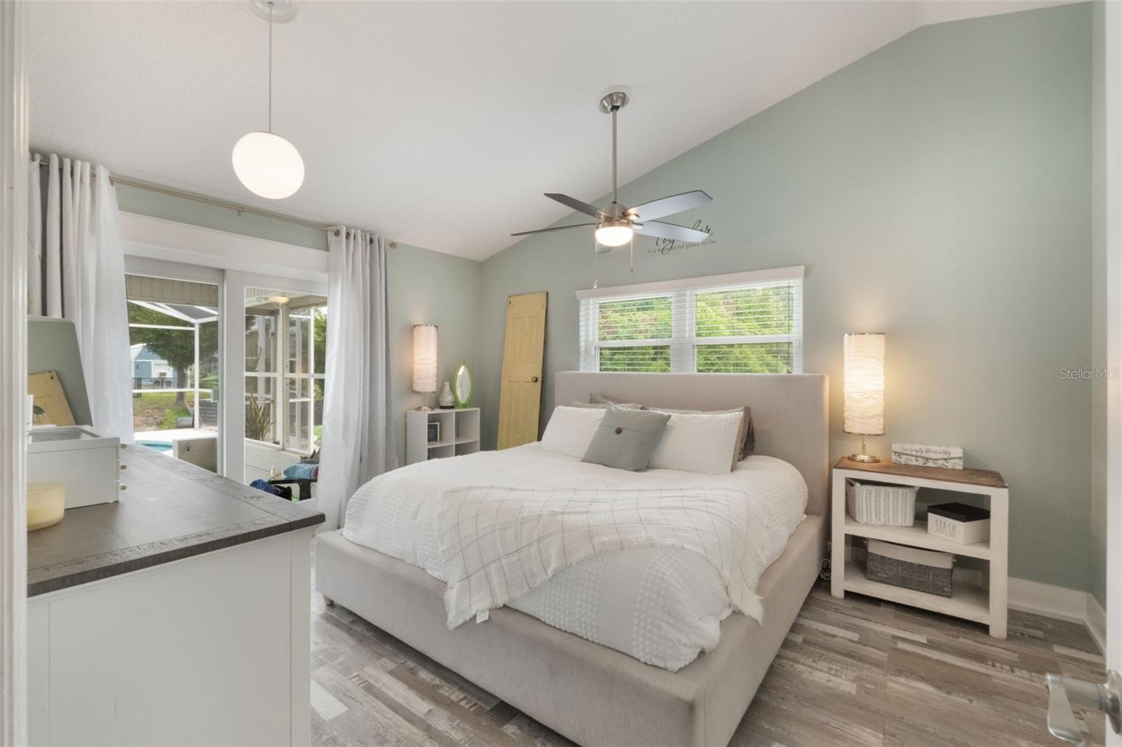 Image 18 of 29 For 12401 Blue Heron Way