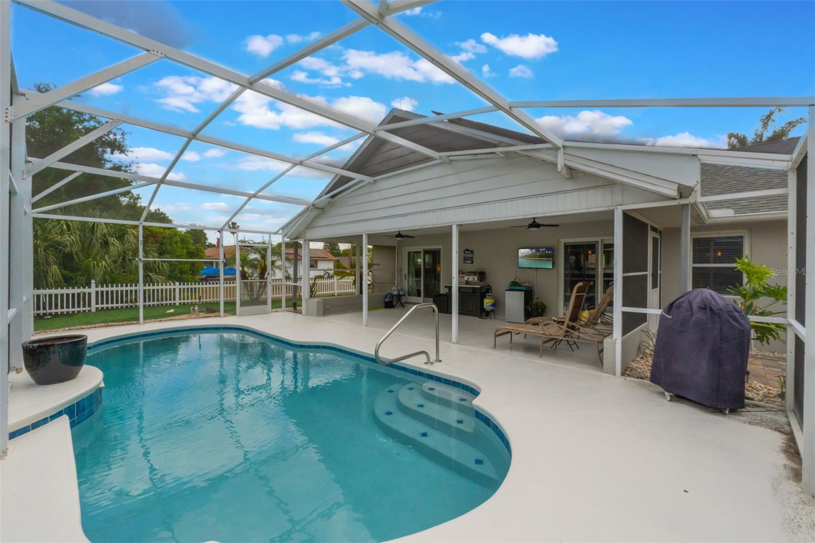 Image 25 of 29 For 12401 Blue Heron Way