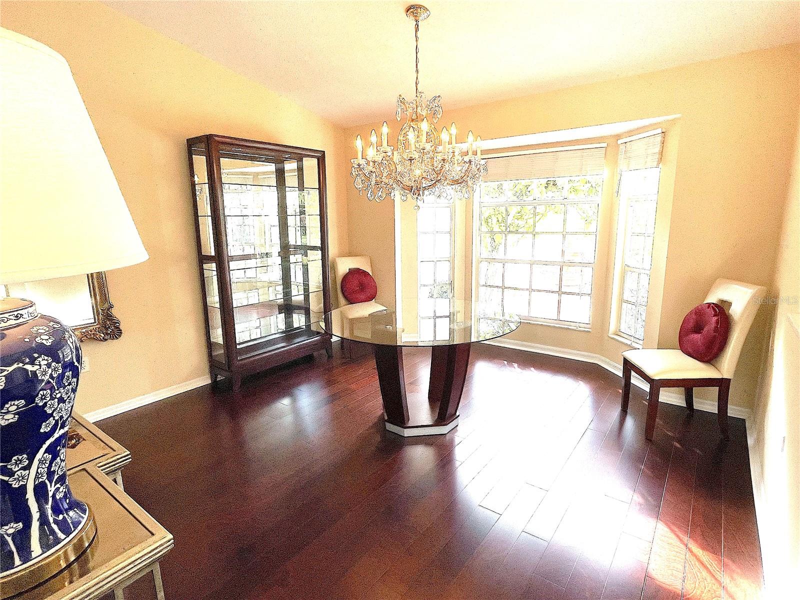 Image 11 of 45 For 2560 Highlands Vue Parkway