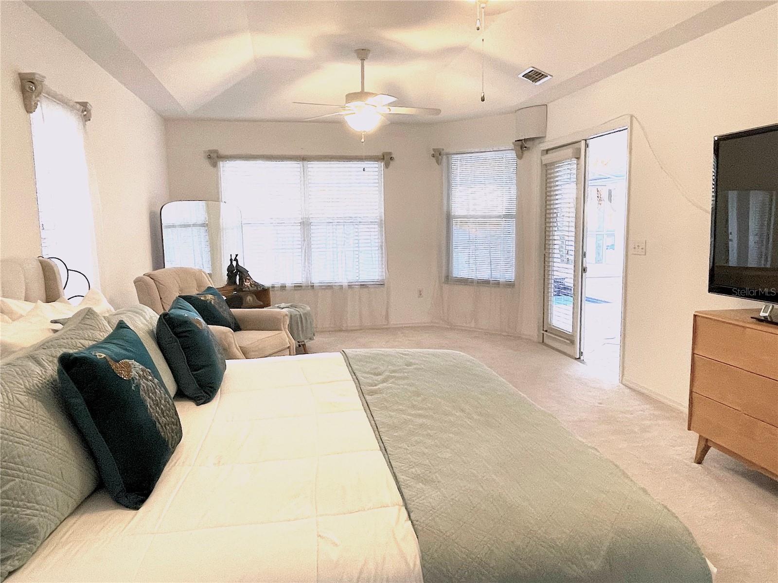 Image 25 of 45 For 2560 Highlands Vue Parkway