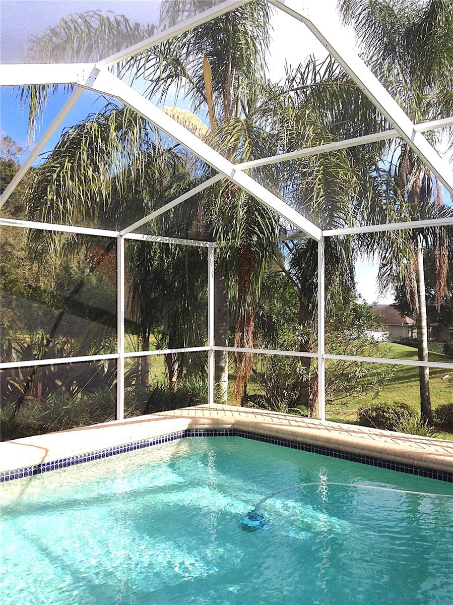 Image 6 of 45 For 2560 Highlands Vue Parkway