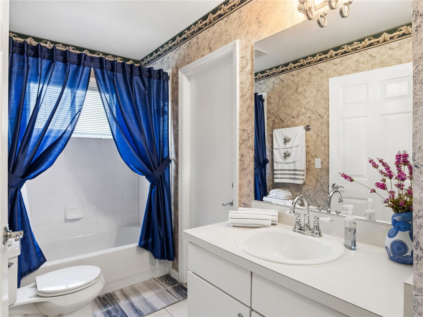 Listing photo id 18 for 3622 Eversholt Street