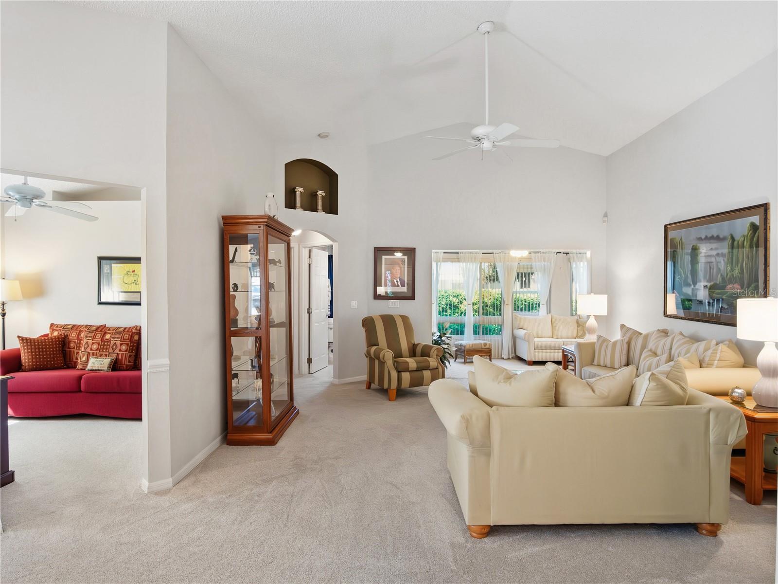 Listing photo id 1 for 3622 Eversholt Street