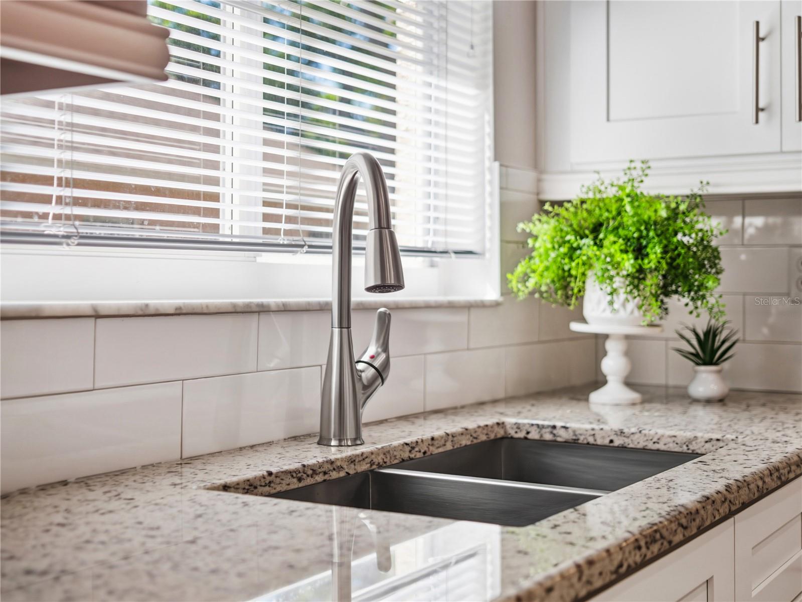 Listing photo id 7 for 3622 Eversholt Street