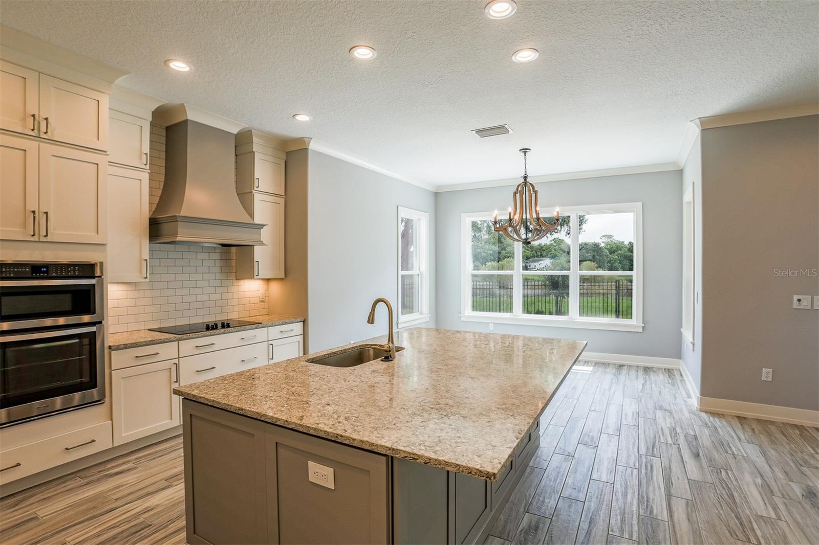 Image 10 of 42 For 17899 72nd Street Road