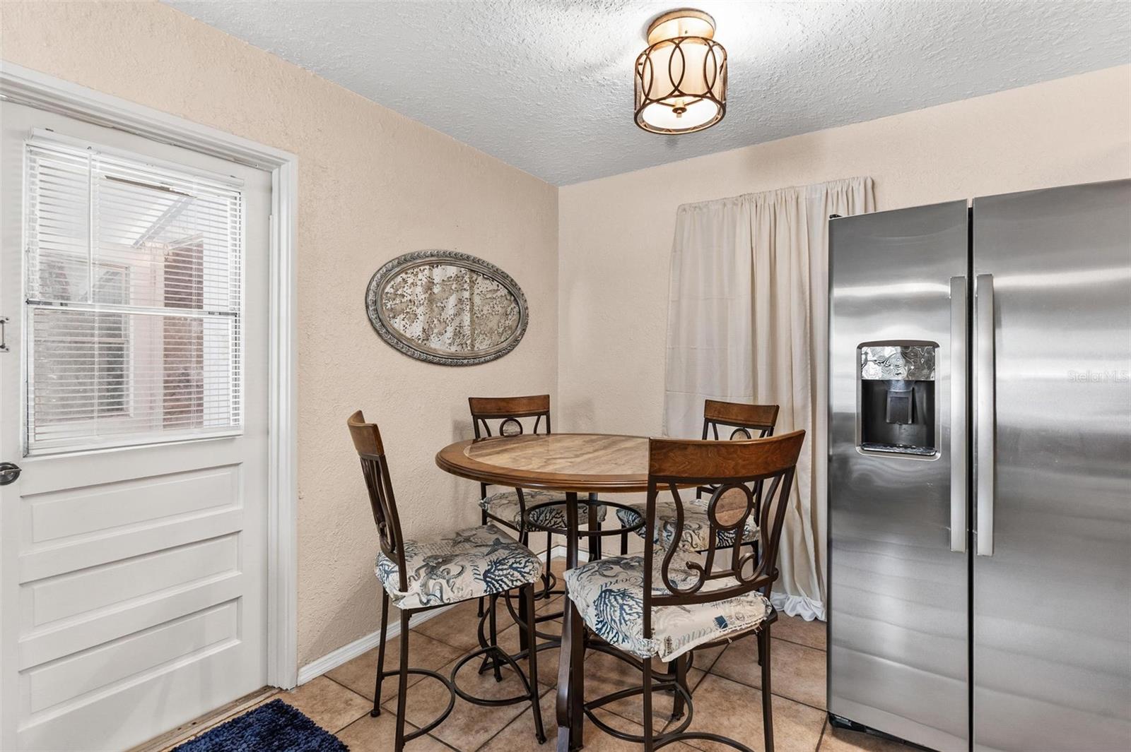 Image 14 of 34 For 501 Poinsettia Avenue