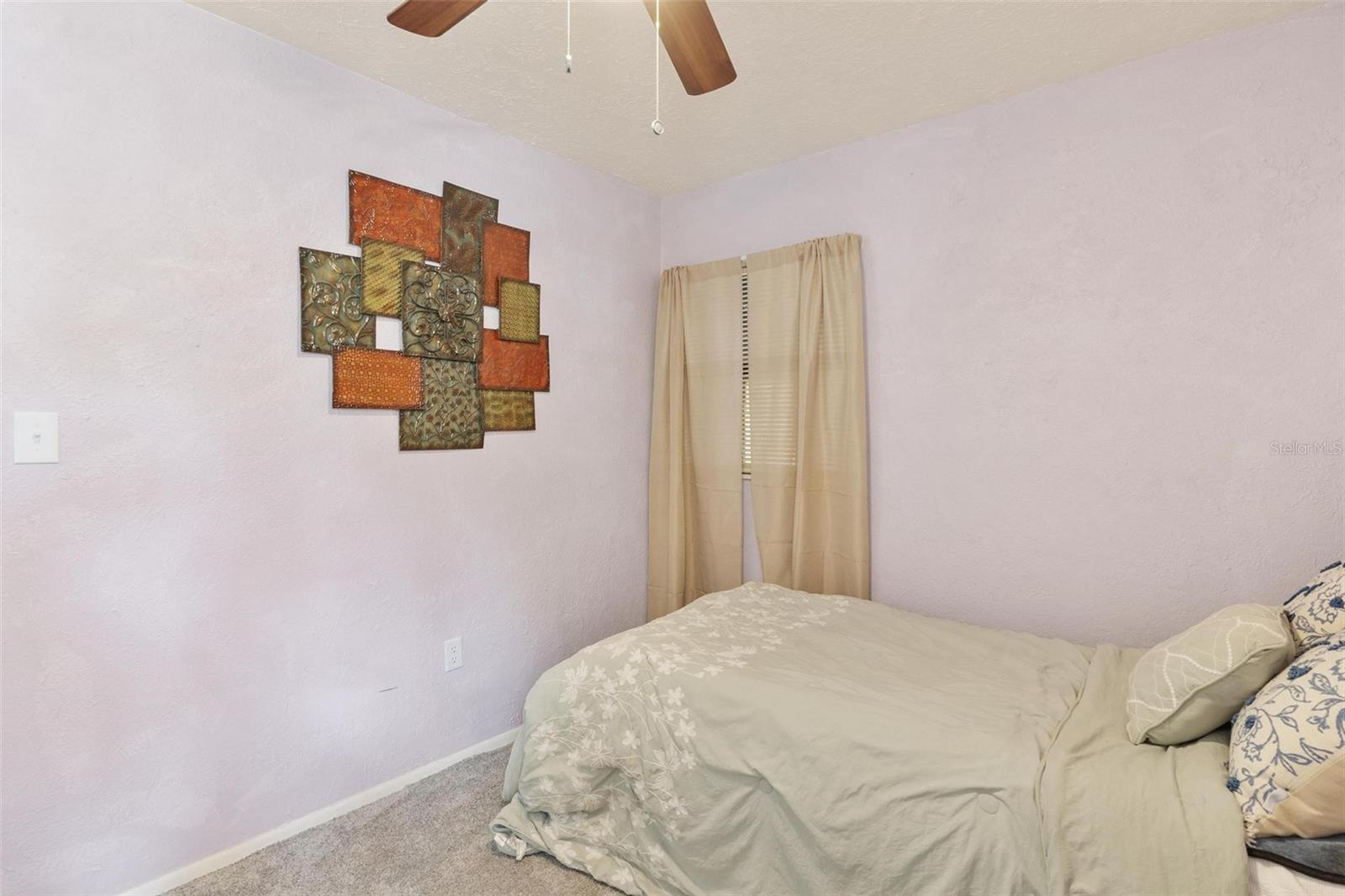 Image 27 of 34 For 501 Poinsettia Avenue