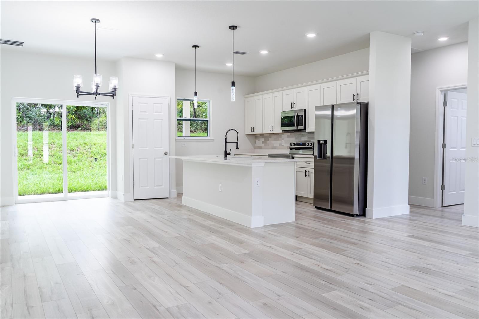 Image 5 of 37 For 7872 Keystone Drive