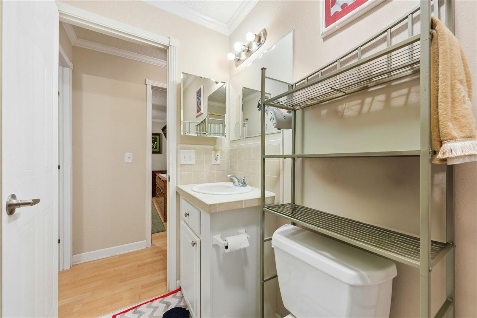 Image 24 of 39 For 11836 Sussex Hill Way