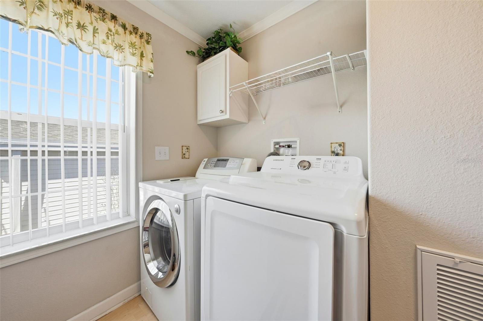 Image 31 of 39 For 11836 Sussex Hill Way