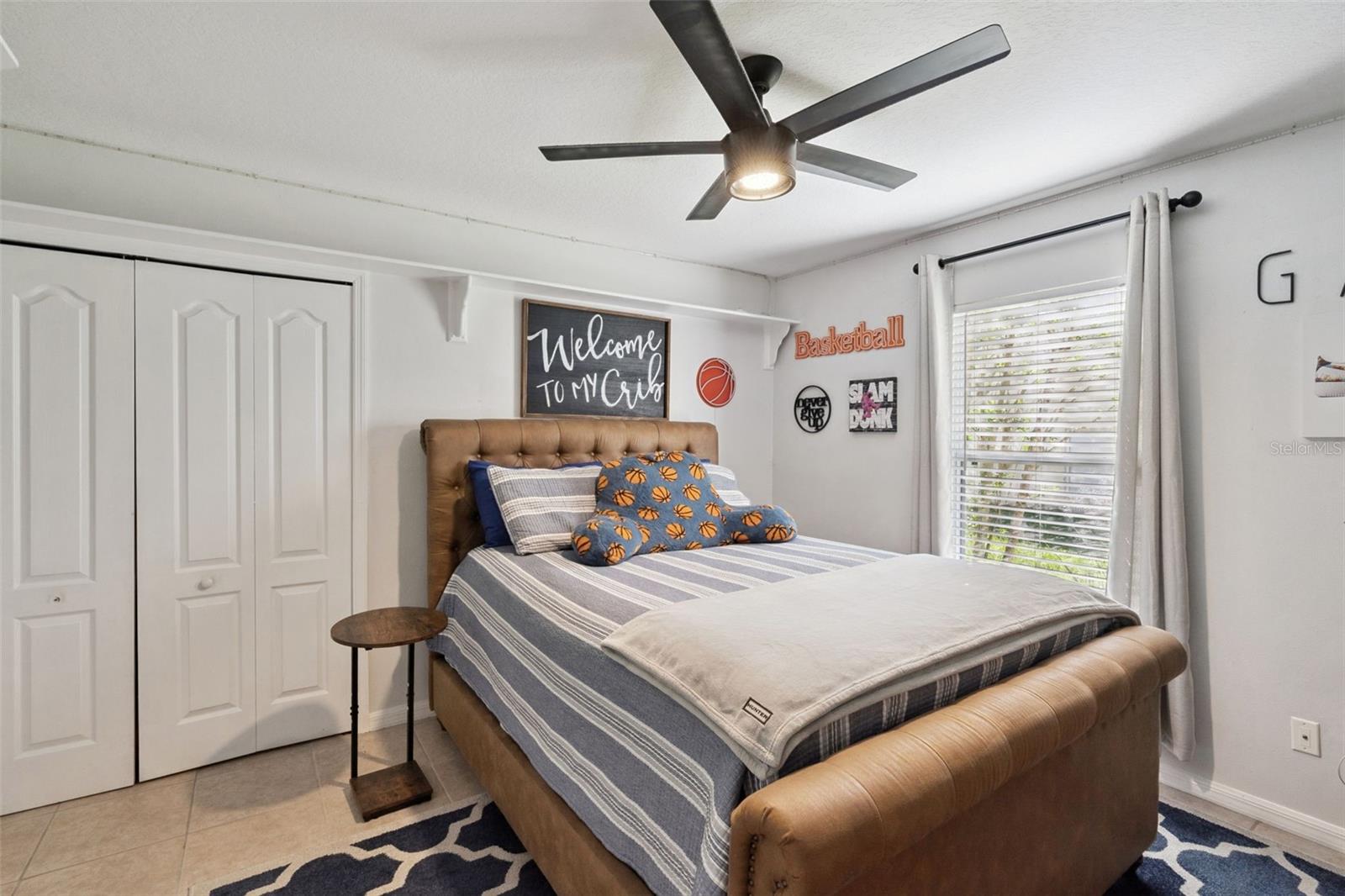 Image 17 of 34 For 8856 Courtyard Lane