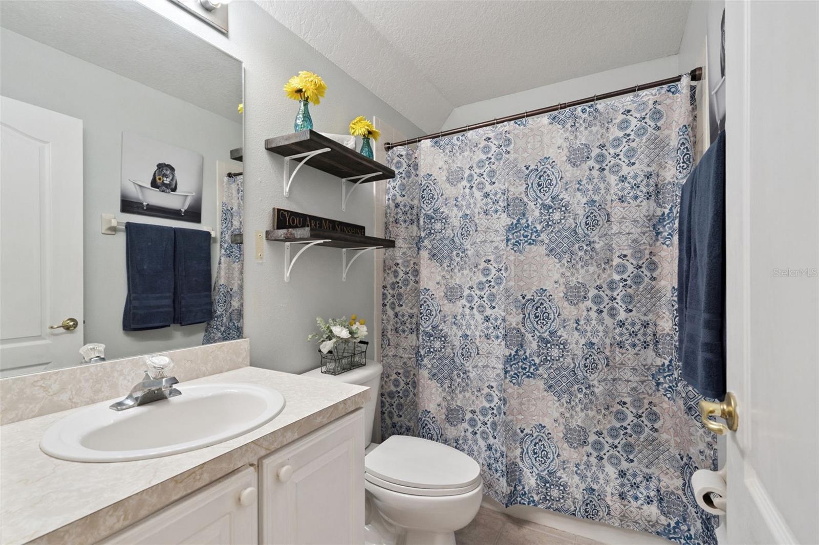 Image 19 of 34 For 8856 Courtyard Lane