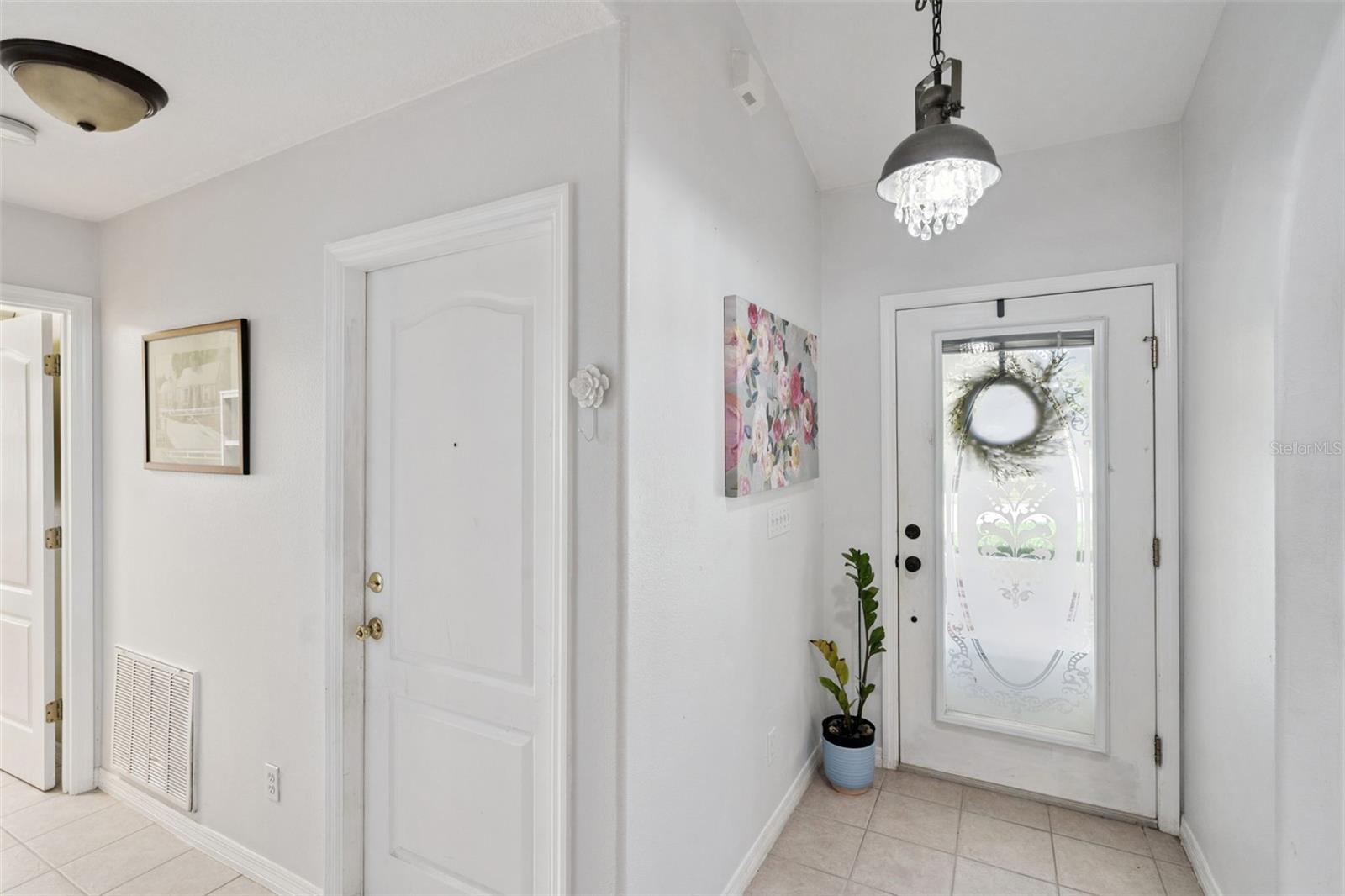 Image 2 of 34 For 8856 Courtyard Lane