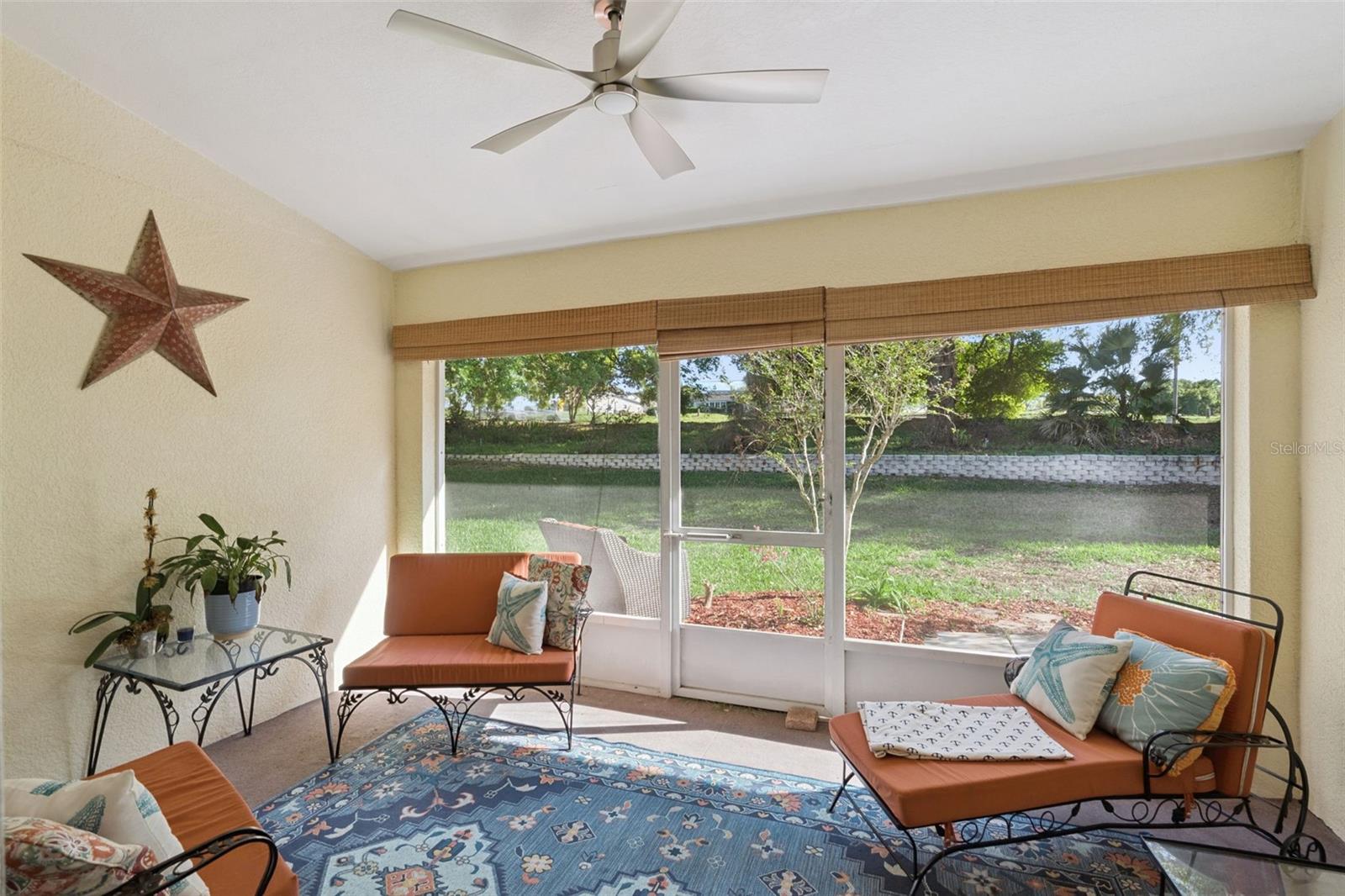 Image 21 of 34 For 8856 Courtyard Lane