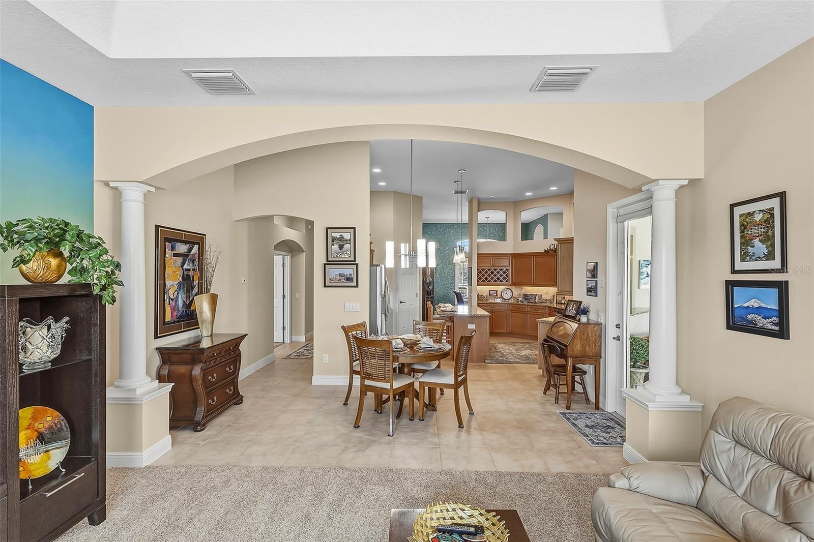 Image 10 of 75 For 1967 Lake Ridge Drive