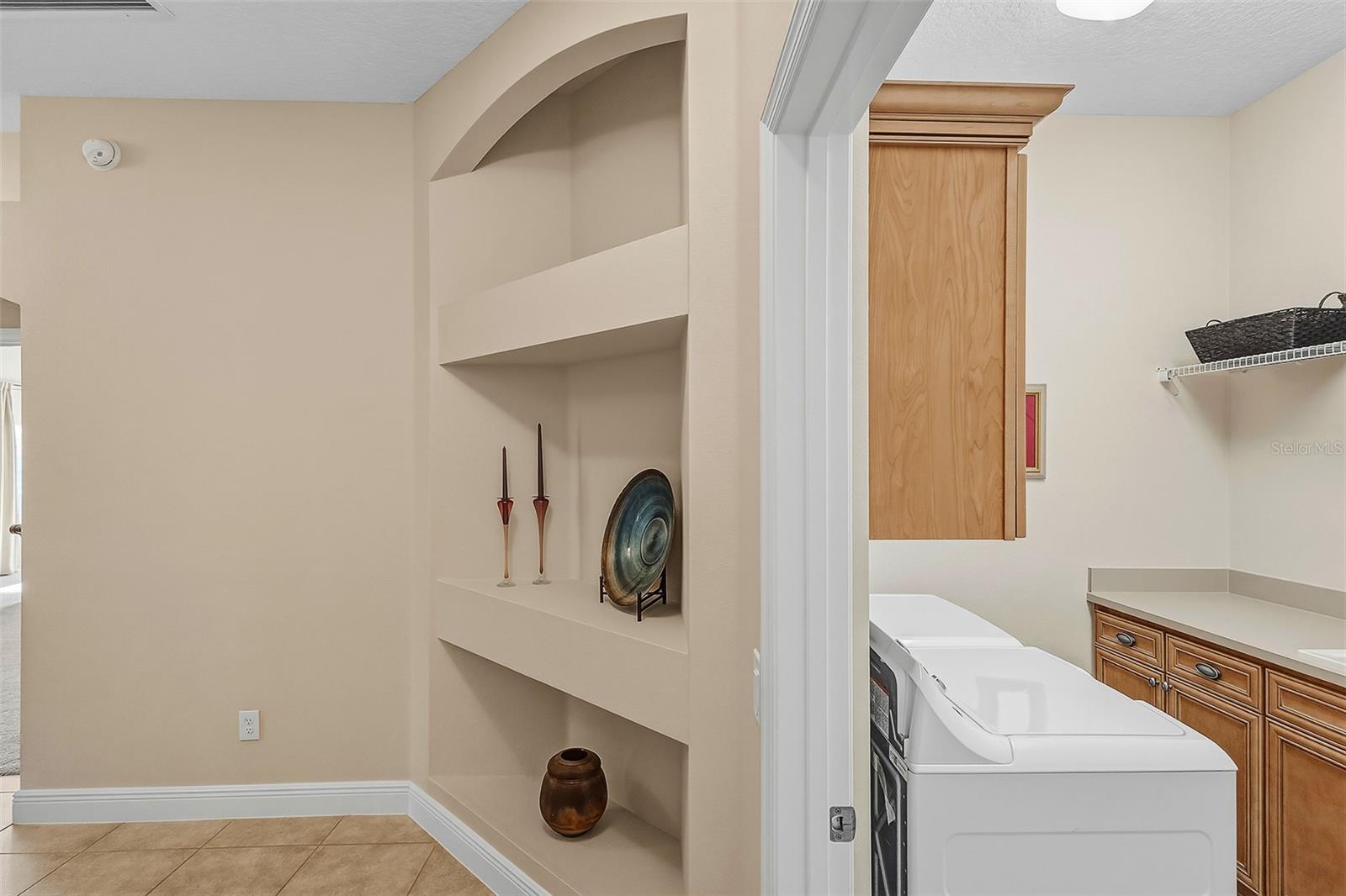 Image 22 of 75 For 1967 Lake Ridge Drive