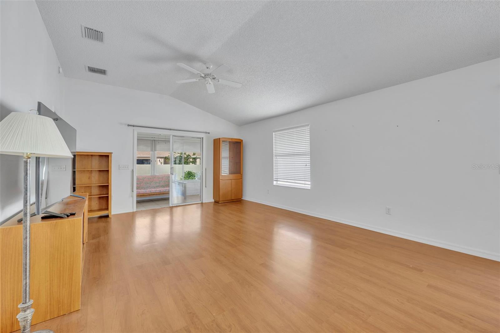 Image 10 of 46 For 16820 80th Bathurst Court