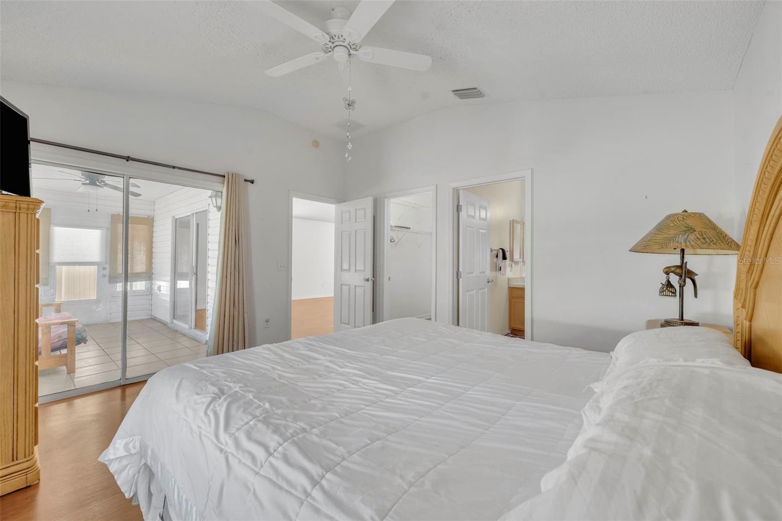 Image 20 of 46 For 16820 80th Bathurst Court