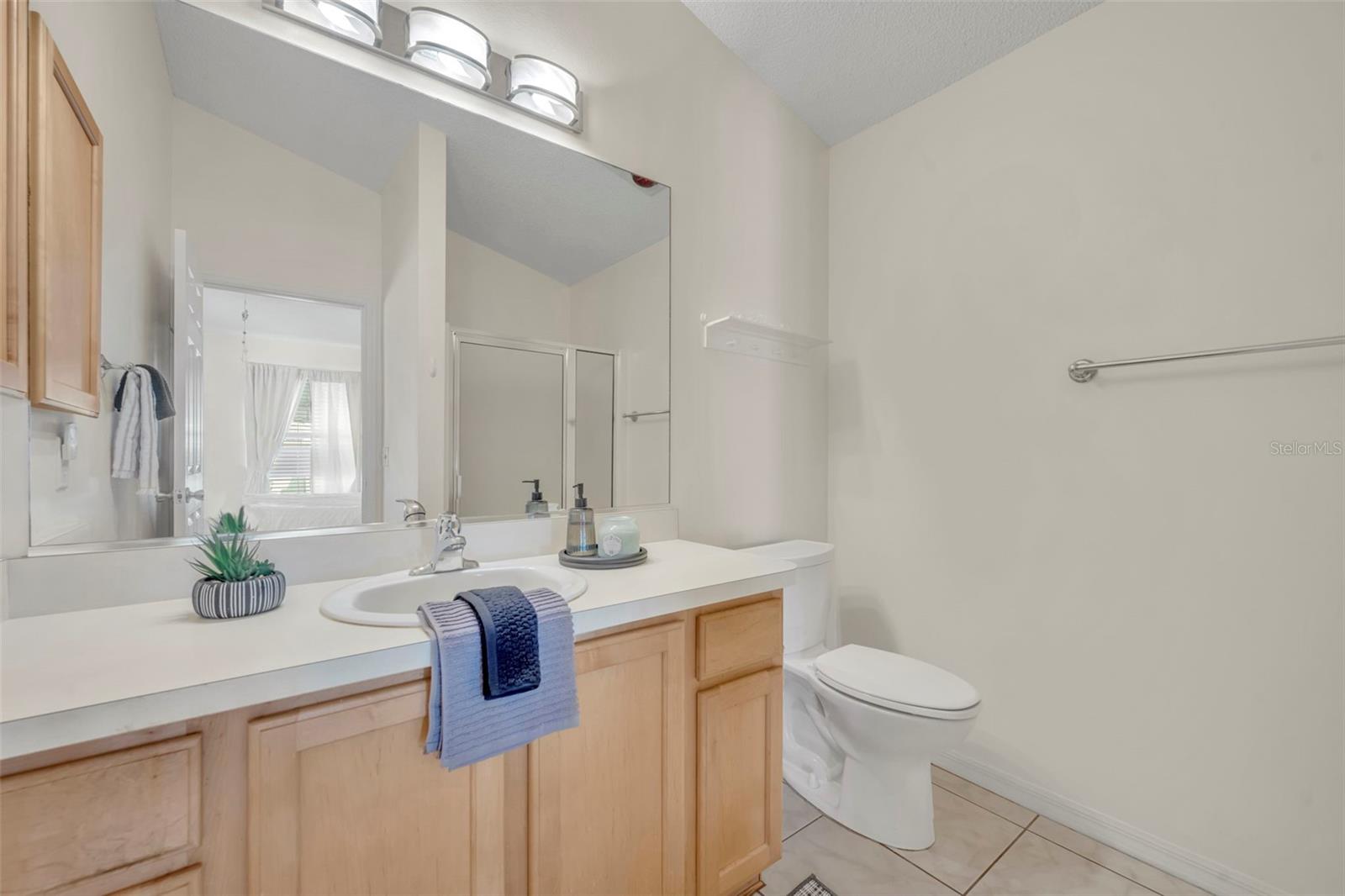 Image 21 of 46 For 16820 80th Bathurst Court