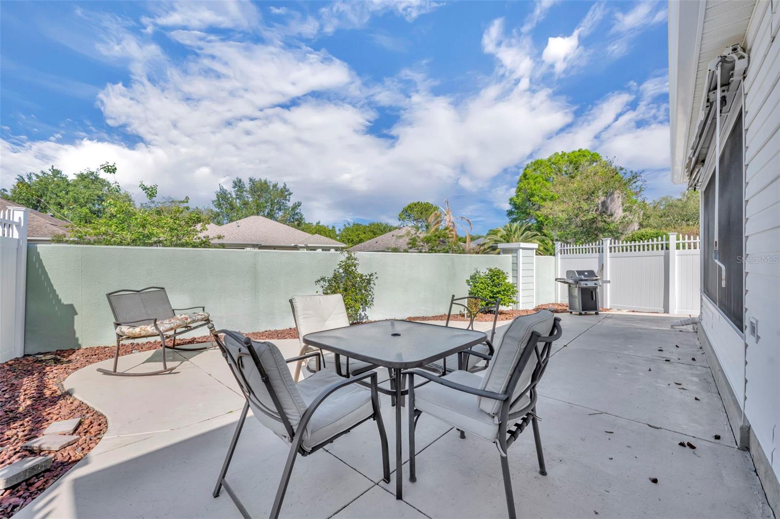 Image 28 of 46 For 16820 80th Bathurst Court