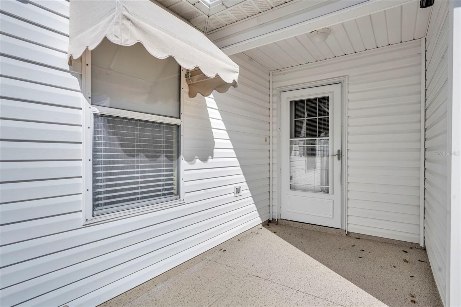 Image 5 of 46 For 16820 80th Bathurst Court