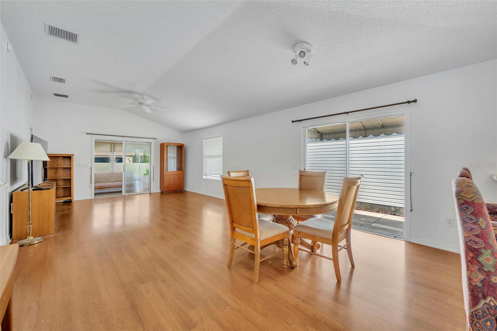 Image 7 of 46 For 16820 80th Bathurst Court