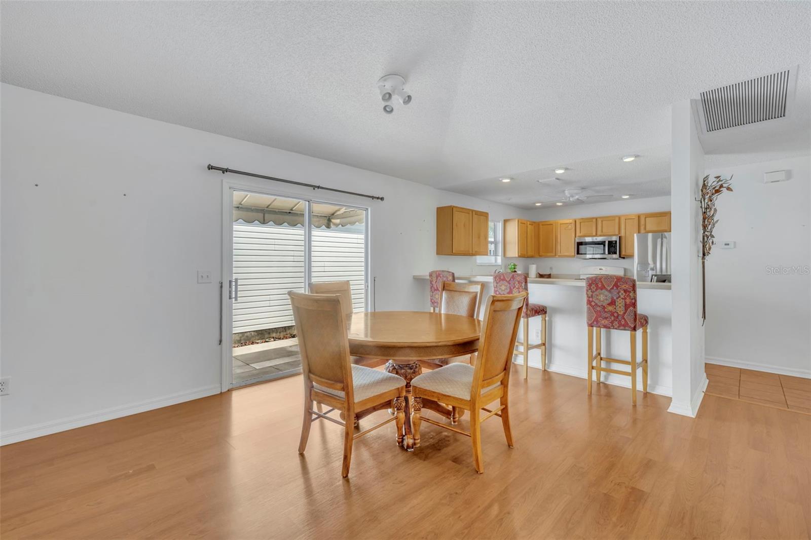 Image 8 of 46 For 16820 80th Bathurst Court