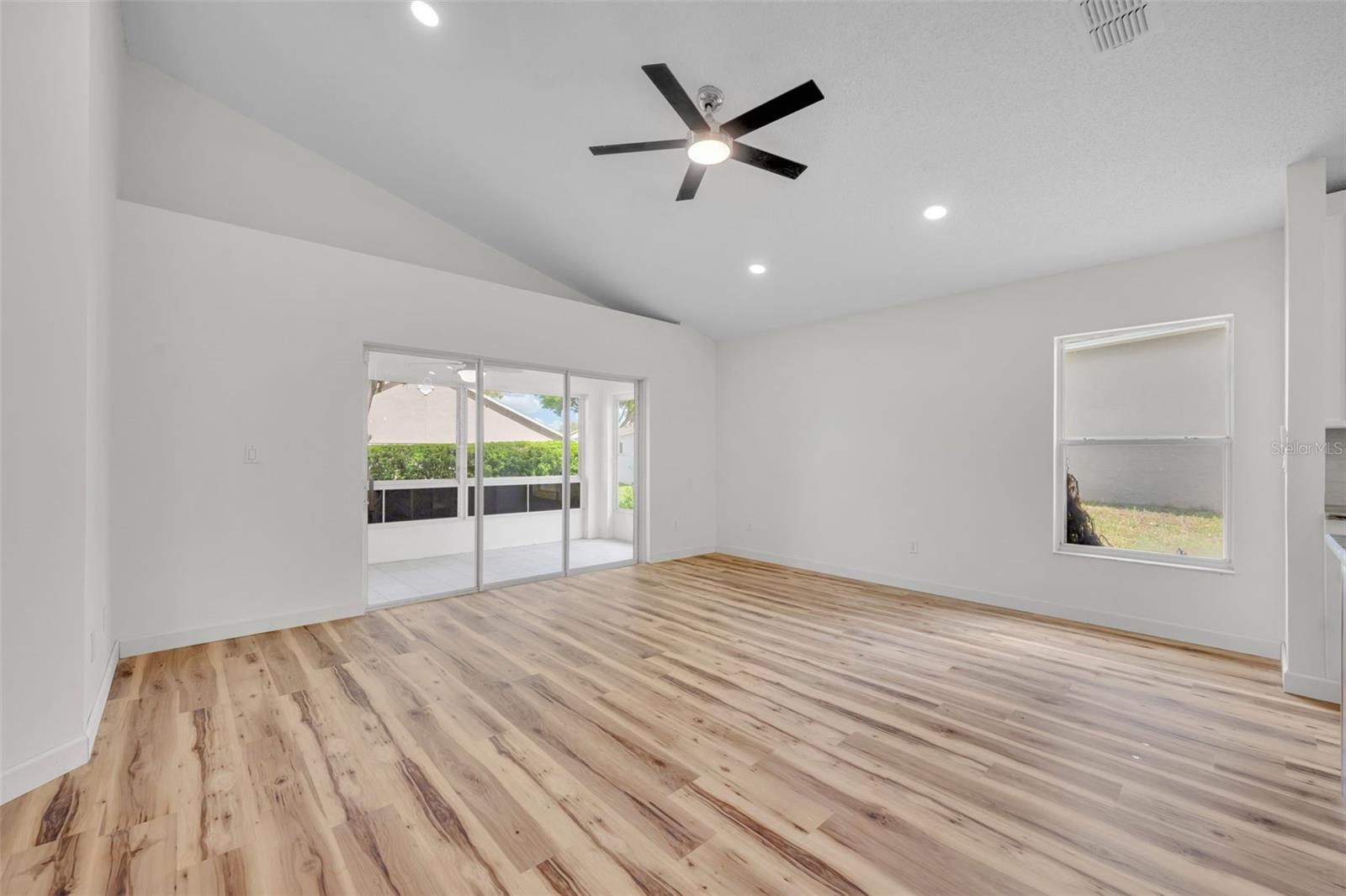 Image 12 of 46 For 3635 Kingswood Court