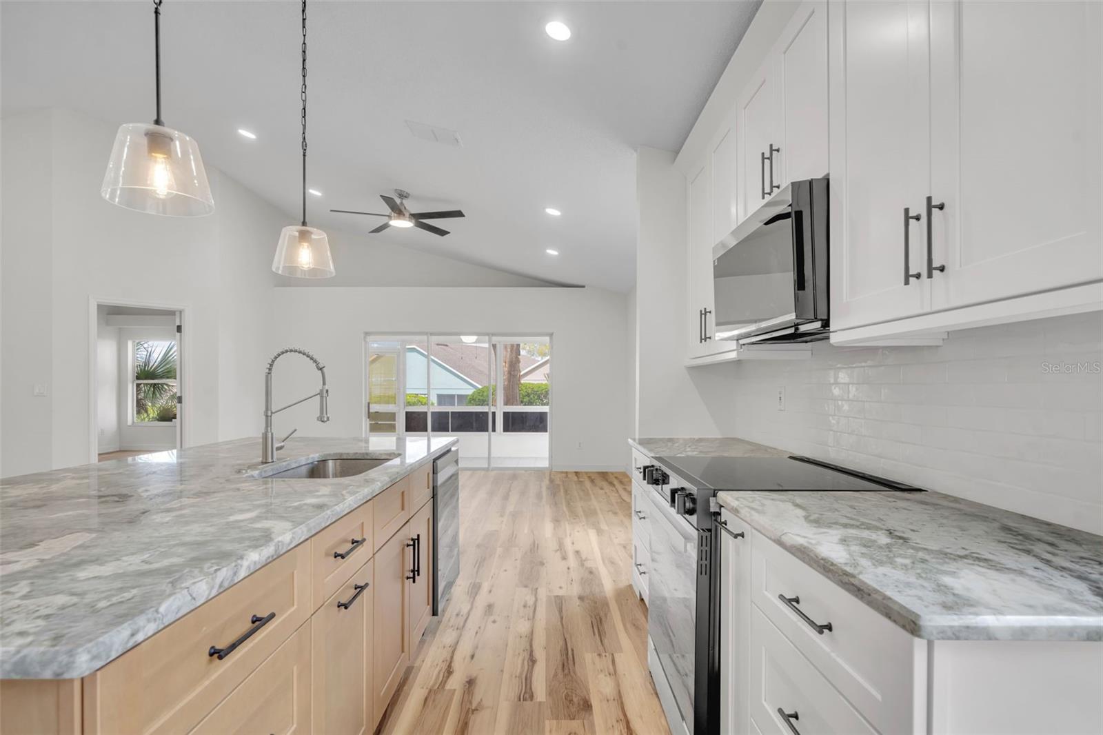 Image 18 of 46 For 3635 Kingswood Court