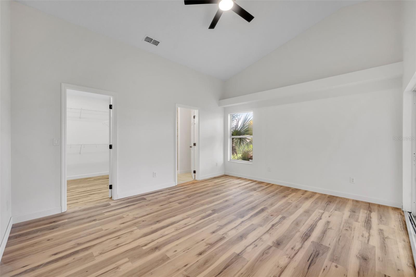 Image 23 of 46 For 3635 Kingswood Court