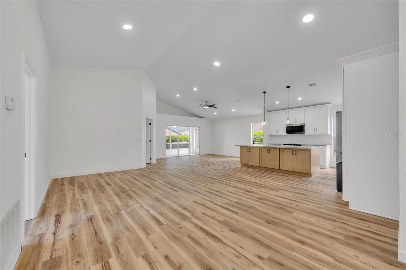 Image 8 of 46 For 3635 Kingswood Court