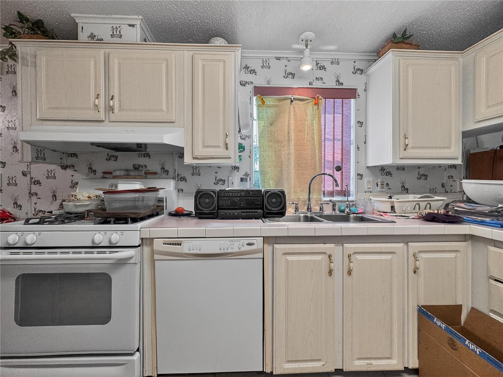 Image 5 of 24 For 1923 Leesburg Boulevard