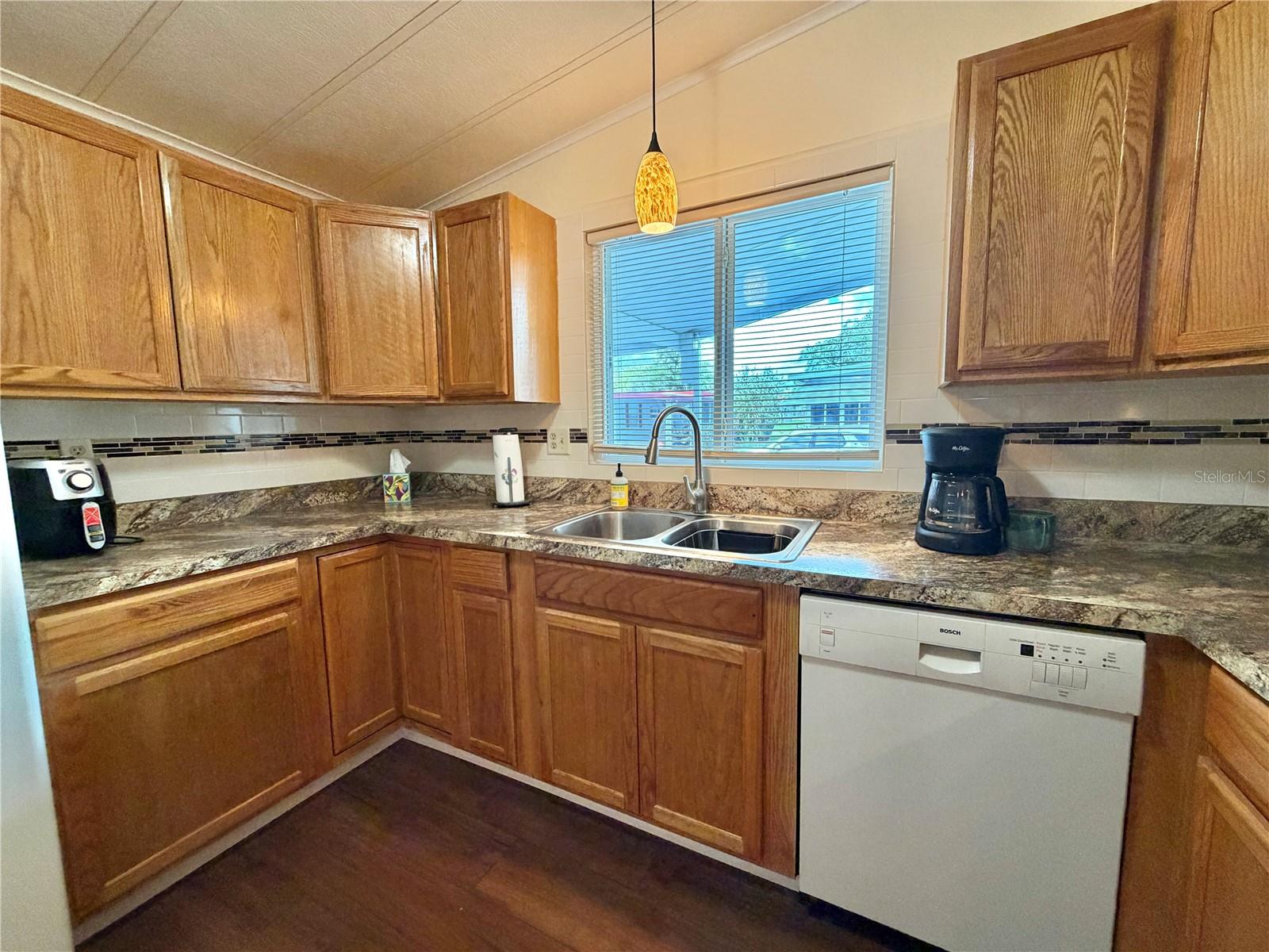 Image 22 of 68 For 158 Hibiscus Way