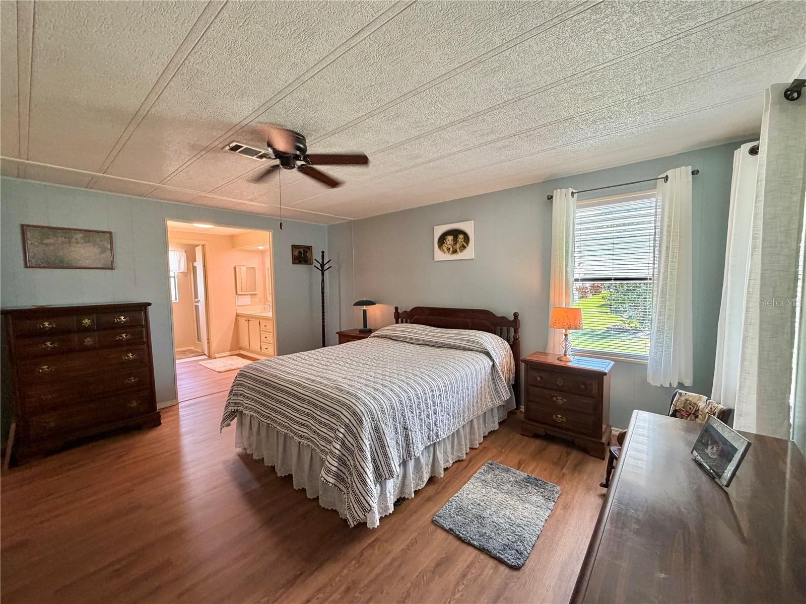 Image 41 of 68 For 158 Hibiscus Way