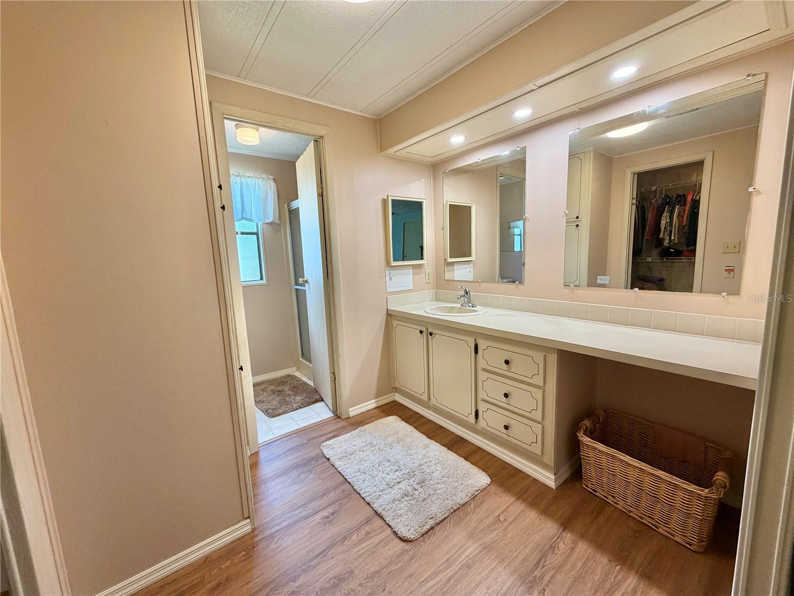 Image 47 of 68 For 158 Hibiscus Way