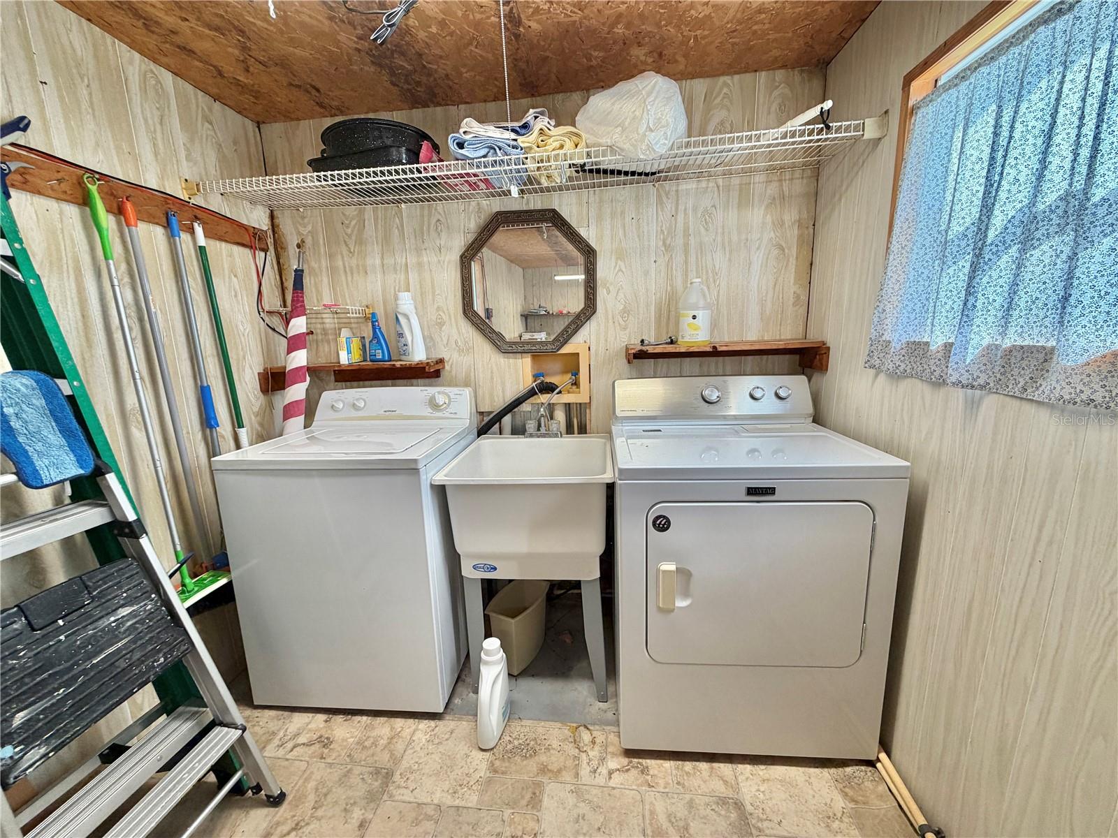 Image 60 of 68 For 158 Hibiscus Way