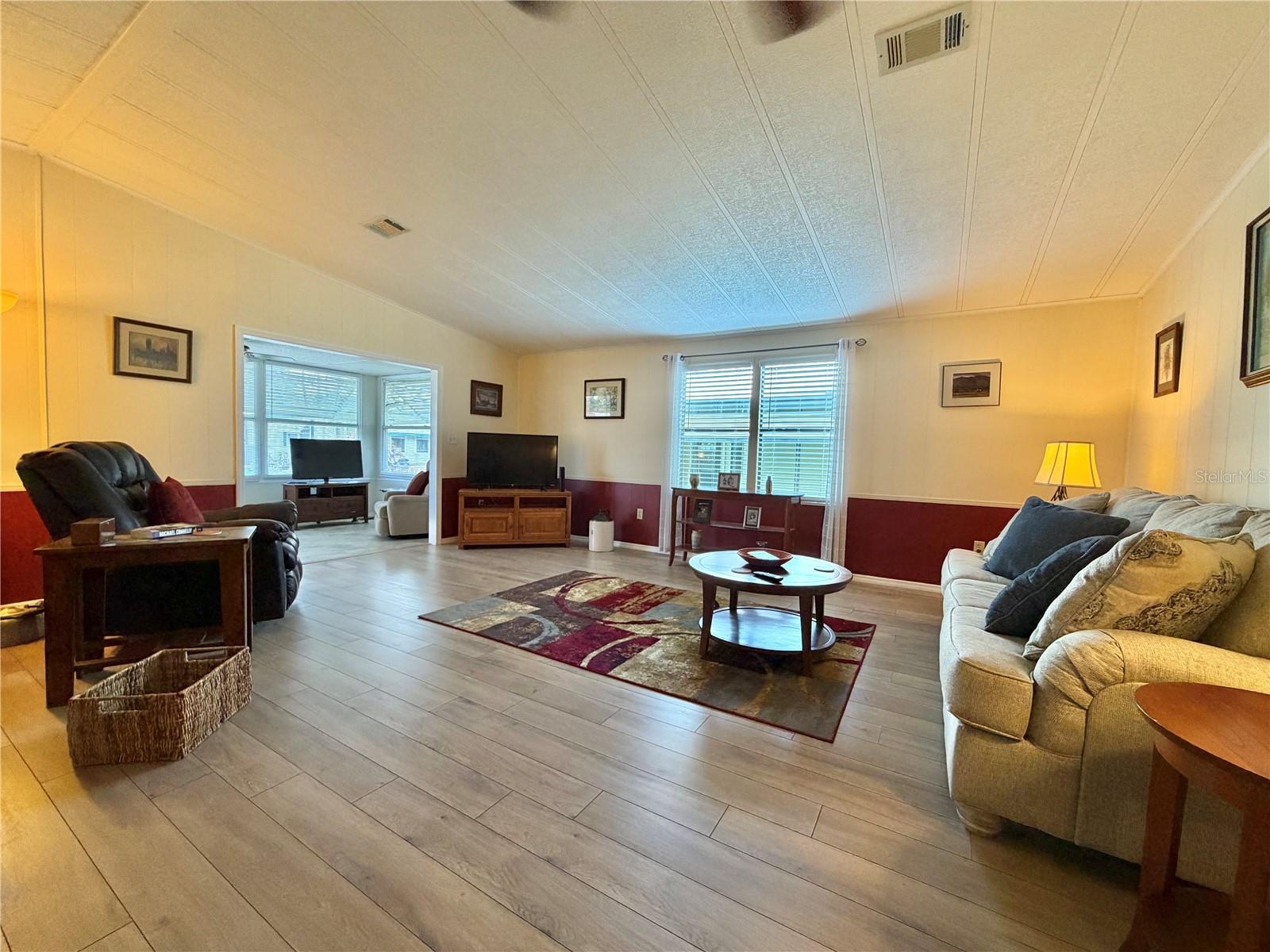 Image 8 of 68 For 158 Hibiscus Way