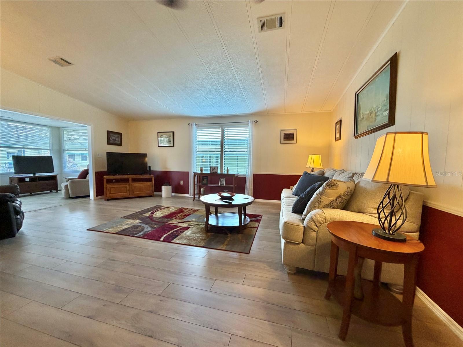 Image 9 of 68 For 158 Hibiscus Way