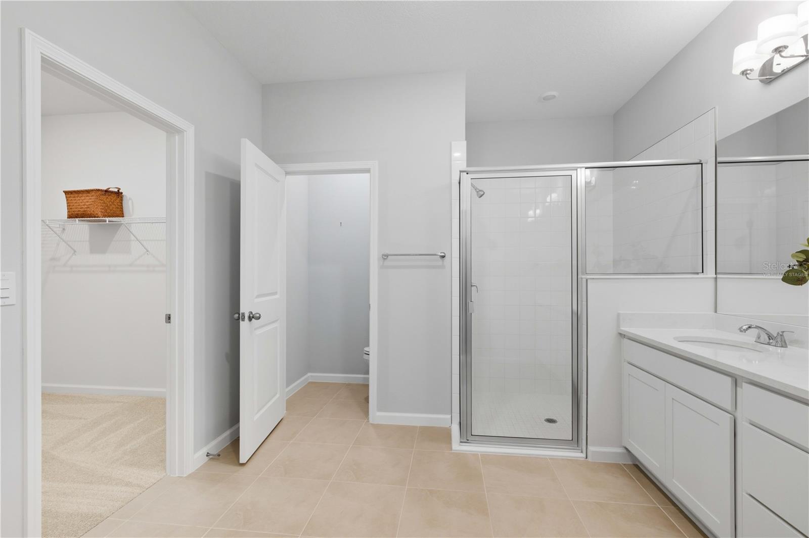 Image 13 of 25 For 5461 Camberly Court