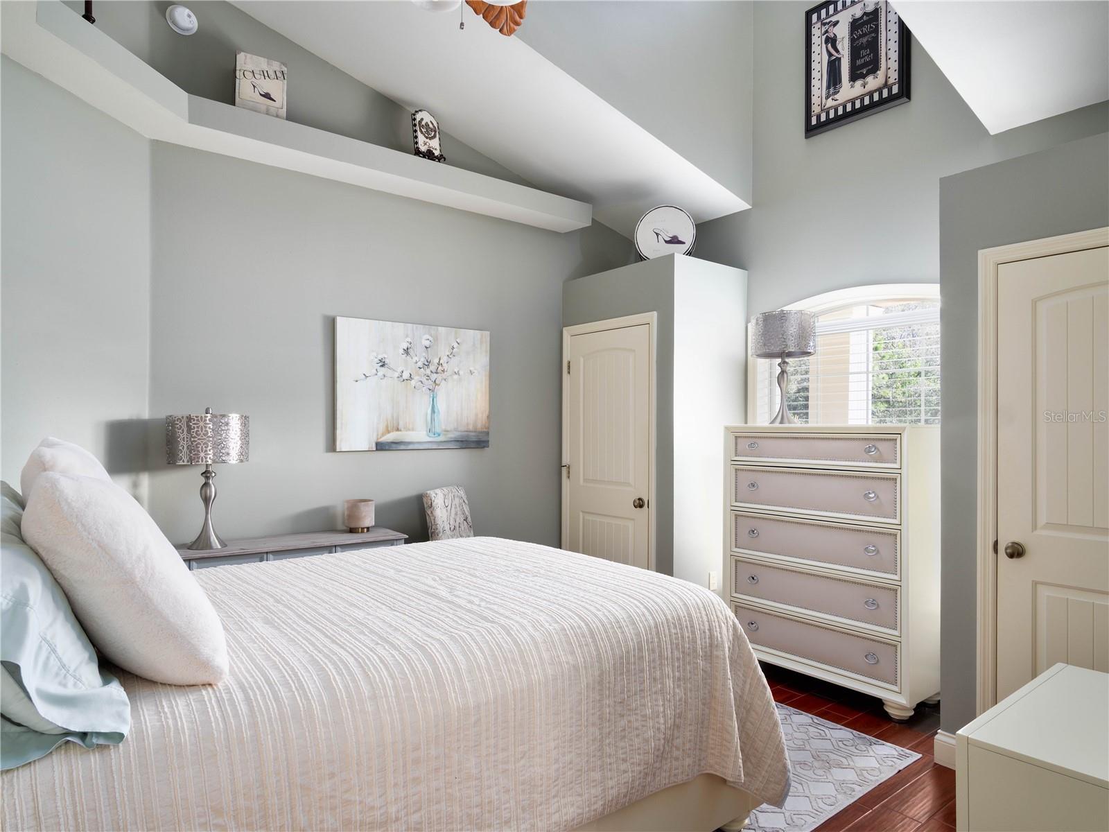 Image 24 of 55 For 14020 106th Street