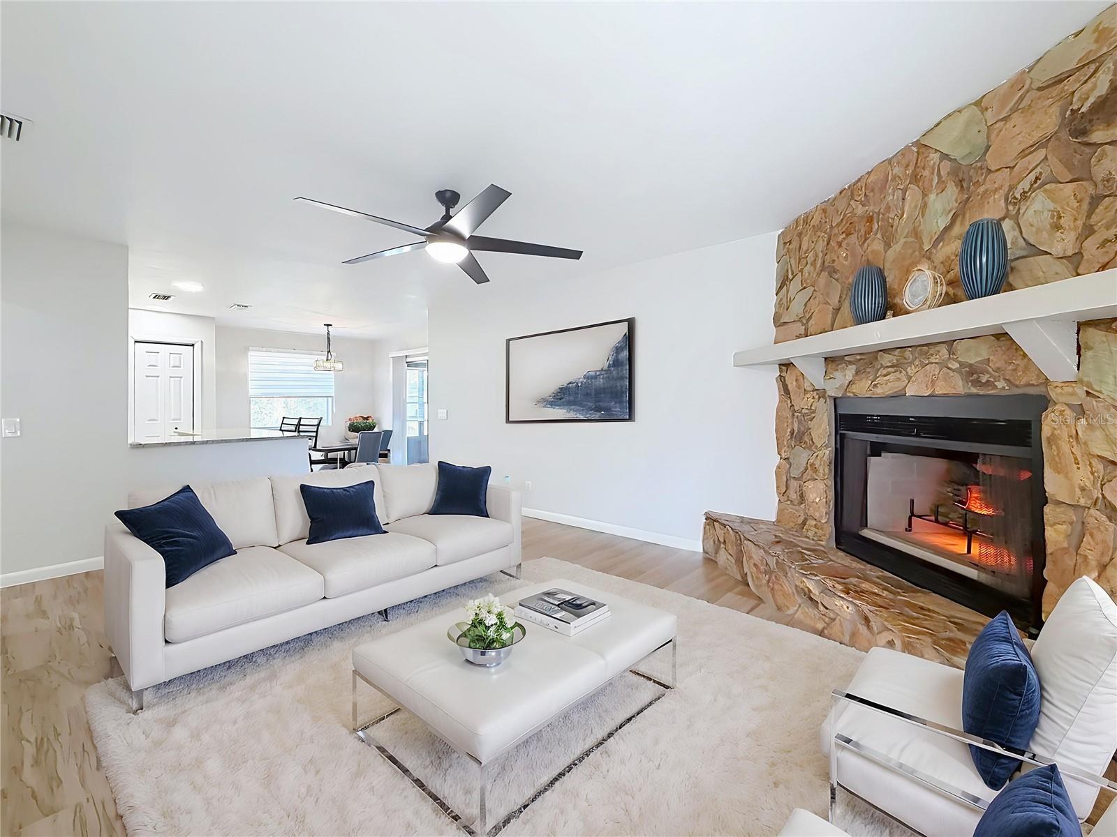 Image 4 of 29 For 405 Circlewood Street